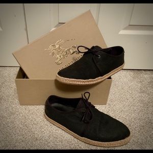Burberry Men’s shoes (size 11)